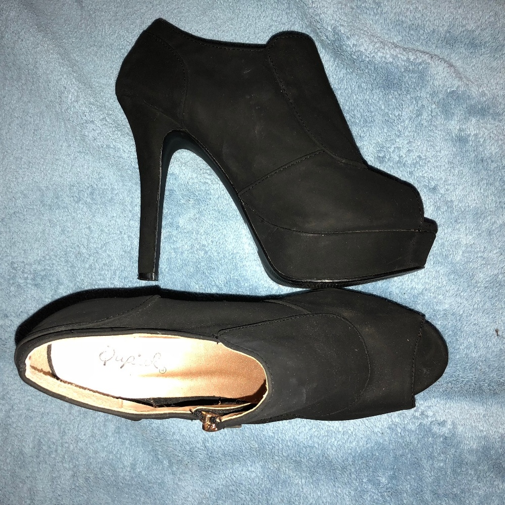 Black heels
